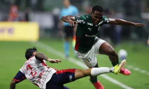 Libertadores: Palmeiras empata com Cerro Porteño no fim e se complica nas oitavas após expulsão e gol nos acréscimos