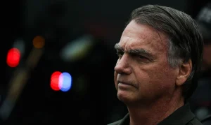 Bolsonaro em Prisão Domiciliar: Ex-presidente pede autorização ao STF para consulta com nora dentista