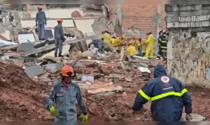 Prédio Desaba em São Bernardo do Campo: 5 Feridos, Incluindo Adolescente, são Retirados dos Escombros em Meio à Chuva Forte