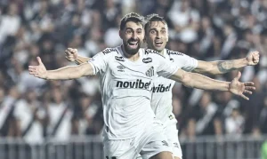 Santos goleia Vasco em São Januário e respira fora do Z-4 do Brasileirão; Atlético-MG vence Grêmio