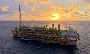 Navio-Plataforma Alexandre de Gusmão da Petrobras Atinge Pico Histórico de Produção no Pré-Sal: 180 Mil Barris Diários no Campo de Mero