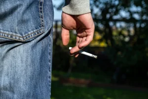 Parar de Fumar: Nunca é Tarde para Salvar seu Coração dos Riscos do Cigarro e Vapes