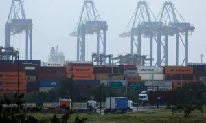 Crédito R$ 13,5 Bilhões: Governo Libera Apoio a Empresas Atingidas por Tarifas e Guerras Internacionais