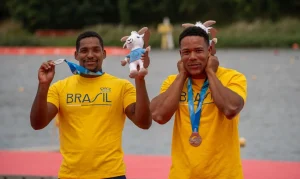 Jacky Godmann e Gabriel Nascimento Brilham com Prata no Mundial de Canoagem Velocidade e Elevam o Brasil no Pódio