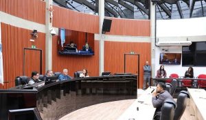 Em audiência pública, Secretaria de Educaçao presta contas do trabalho e esclarece apontamentos do Tribunal de Contas