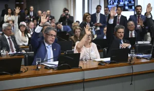 PEC da Segurança Pública: Senado aprova texto-base que endurece regras para chefes de facções e cria novo pacto federativo