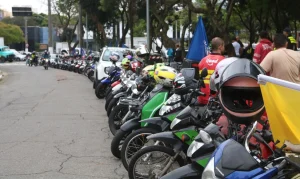 Alerta Previdenciário: Apenas 1 em 5 Motociclistas de App no Brasil Possui Cobertura, Revela IBGE