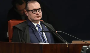 Zanin pede responsabilização criminal após Deltan Dallagnol expor sigilo fiscal em disputa eleitoral