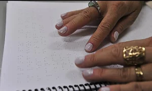 Reabilitação Visual no Brasil: Cuidado Multiprofissional e IA Transformam Vidas de Pessoas com Baixa Visão e Cegueira
