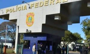 Delegados da PF criticam decisão monocrática do STF que afastou chefes da corporação e pedem mandato fixo para Diretor-Geral