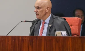 Fachin Afasta Moraes do Inquérito das Fake News em Meio a Crise com Mendonça: Entenda a Reviravolta no STF