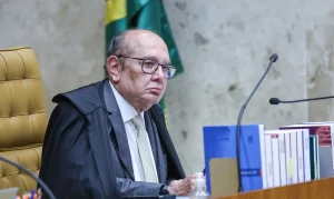 STF Retoma Julgamento da Lei da Ficha Limpa: Gilmar Mendes Vota a Favor de Mudanças e Flávio Dino Pede Vista Presencial