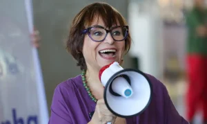 Viva Maria: O programa de rádio que empodera mulheres há 45 anos e se torna referência internacional