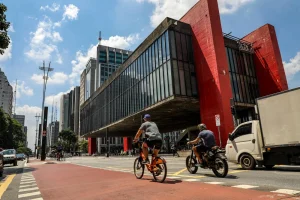 Agenda Cultural SP: Festival Leste Europeu, Michael Jackson em Santos e Dança no MASP