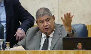 Ex-vereador Milton Leite se entrega à polícia em Mogi das Cruzes após operação contra PCC no transporte público