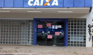 Greve na Caixa Continua: Empregados Rejeitam Proposta e Exigem Melhorias no Saúde Caixa