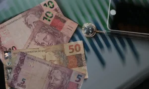 Copom Confirma Corte da Selic: Desaceleração Econômica e Inflação em Queda Impulsionam Decisão do Banco Central