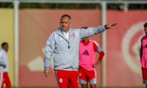 Eduardo Baptista é o Novo Técnico do Internacional: Missão é Tirar o Colorado da Zona de Rebaixamento do Brasileirão