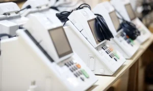 Urnas Eletrônicas em SP: O Maior Colégio Eleitoral do Brasil Se Prepara Para Mais de 114 Mil urnas em Eleições 2024