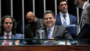 Senado aprova fim da escala 6×1 com 75 votos favoráveis e mudança pode valer ainda em 2026