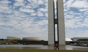 Fim da Escala 6×1 e Jornada de 40h Semanais: Senado Pauta Votação Crucial Após Eleições
