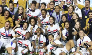 São Paulo Quebra Sequência do Corinthians e Conquista Título Inédito do Brasileirão Feminino com Recorde de Público