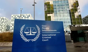 EUA impõem sanções ao TPI logo após juíza do tribunal receber Prêmio Nobel da Paz; União Europeia reage