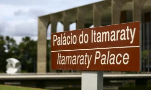 Itamaraty Repudia Milei: Presidente Argentino Acusado de Interferir nas Eleições Brasileiras e Atacar o Judiciário