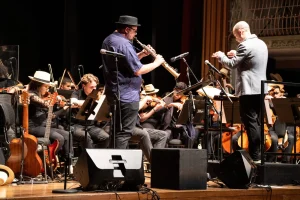 Orquestra Jovem Tom Jobim: Jovens Músicos Brasileiros Conquistam Indicação ao Grammy Latino por Obra Complexa de Hermeto Pascoal