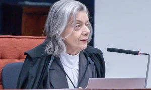 Ministra Cármen Lúcia do STF rejeita pedido de Lula para transporte interestadual gratuito nas eleições