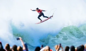Gabriel Medina Vice em Peniche: Brasileiro Sobe para 4º no Ranking Mundial de Surfe Após Batalha Eletrizante Contra Colapinto