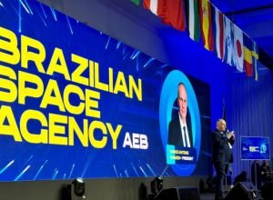 202511040915426909e05ee7d45